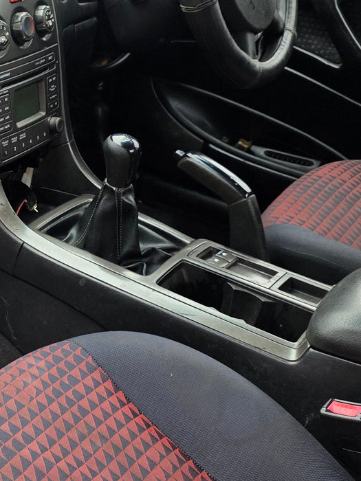 A303 - VZ Holden ONE TONNER Utility - Manual Centre Console Trim - TRIM #81i