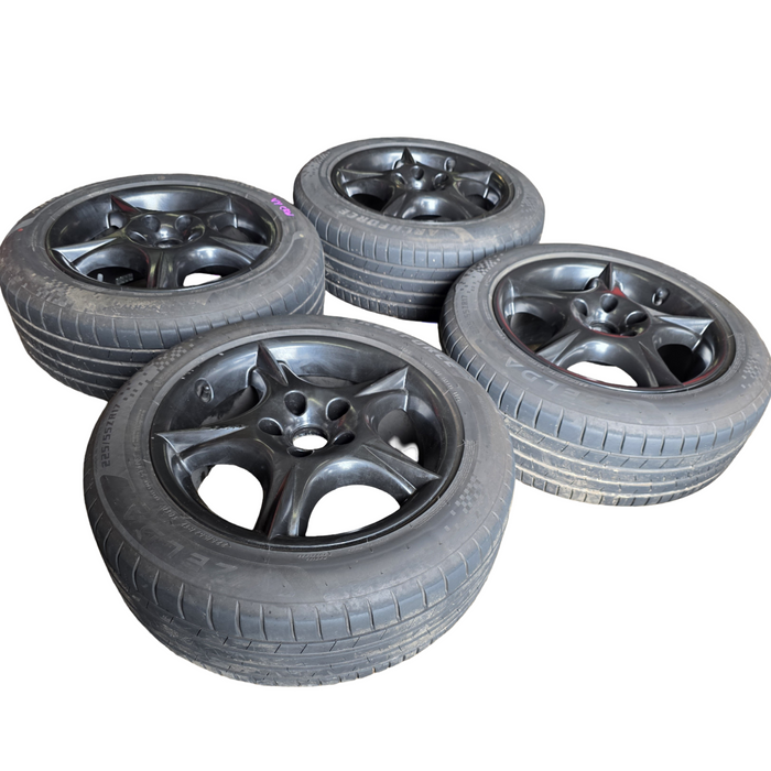 vycrew - VT HSV Holden Clubsport - Wheels 17" Black with Tyres 225/55Z R17 101W