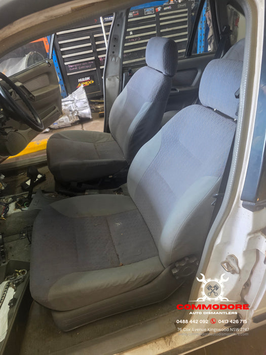 A306 - VR Holden Commodore Sedan - Gear Shifter - V6 AUTO