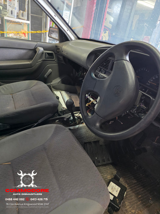 A306 - VR Holden Commodore Sedan - Cluster V6 AUTO 337, 281kms VIN: 6H8VRK19HRL729367