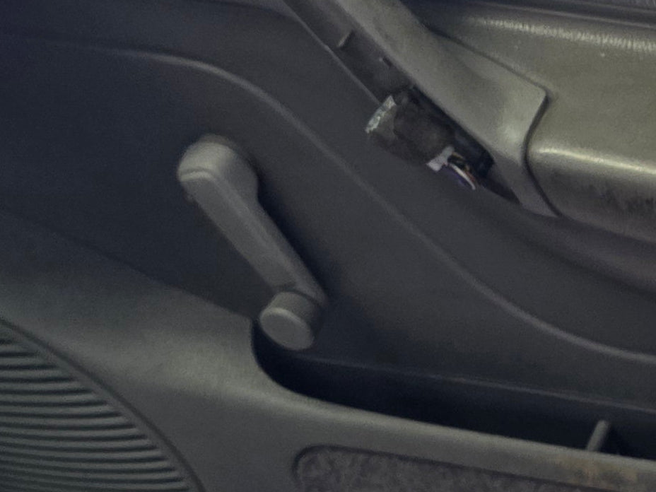 A306 - VR Holden Commodore Sedan - Manual Window Winders - TRIM #14i Grey