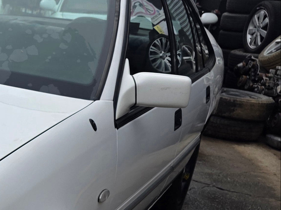 A305 - VR Holden Commodore SEDAN - Passenger's Side Mirror (POWERED) - ALASKAN WHITE #J064