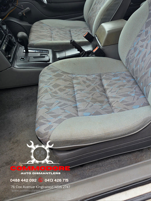 A305 - VR Holden Commodore SEDAN - Centre Console w/ AUTO Gear Shifter Plate & Surrounds (COMPLETE) GENUINE - TRIM #14i