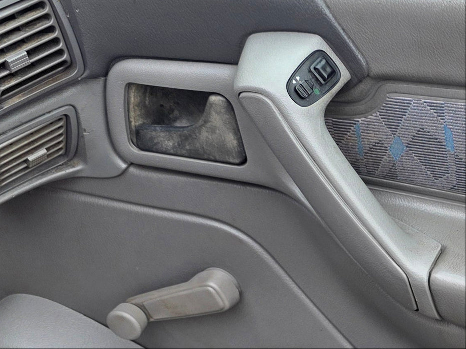 A305 - VR Holden Commodore SEDAN - Door Pull Handle Driver's Front - TRIM #14i grey