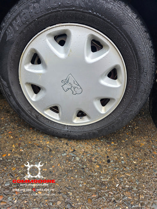 A308 - VP Holden Commodore Sedan V6, Auto 282,XXXkms Paint Code #2B704 Sapphire Blue