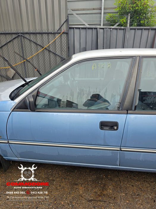 A308 - VP Holden Commodore Sedan V6, Auto 282,XXXkms Paint Code #2B704 Sapphire Blue