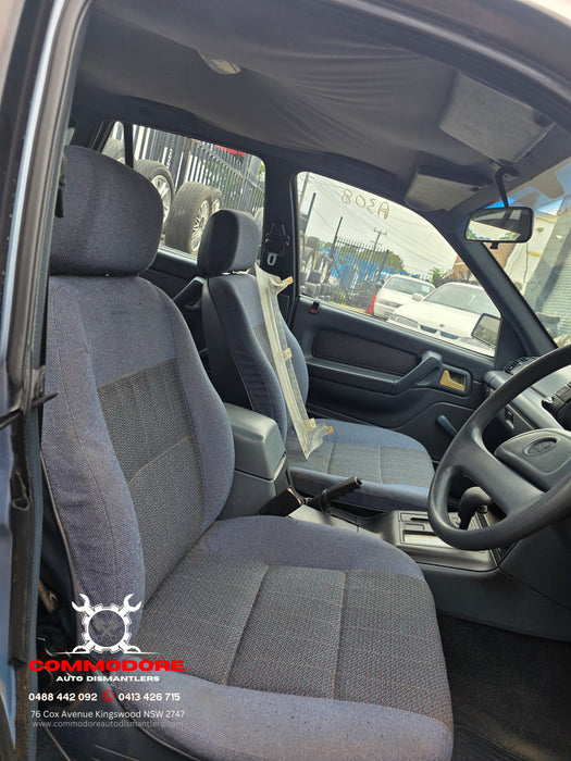 A308 - VP Holden Commodore Sedan V6, Auto 282,XXXkms Paint Code #2B704 Sapphire Blue