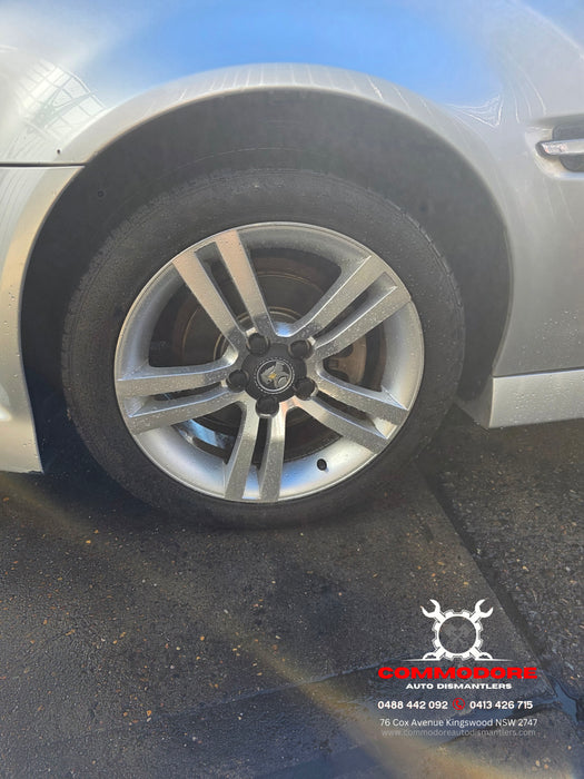 A311 - VE SV6 Holden Commodore Sedan Series I , Auto 214,XXXkms Paint Code #636R Nitrate Silver