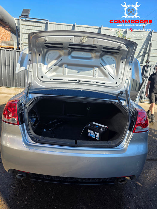 A311 - VE SV6 Holden Commodore Sedan Series I , Auto 214,XXXkms Paint Code #636R Nitrate Silver