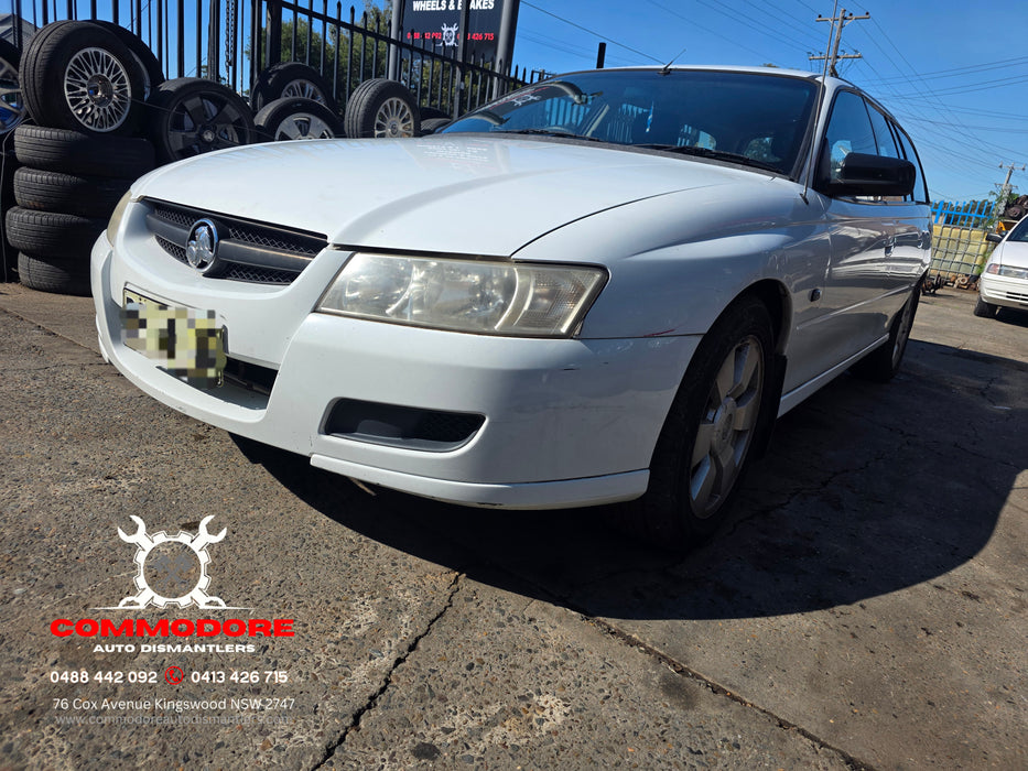 A309 - VZ Holden Commodore Executive Wagon V6, Auto 210,932kms Paint Code #679f Herron White