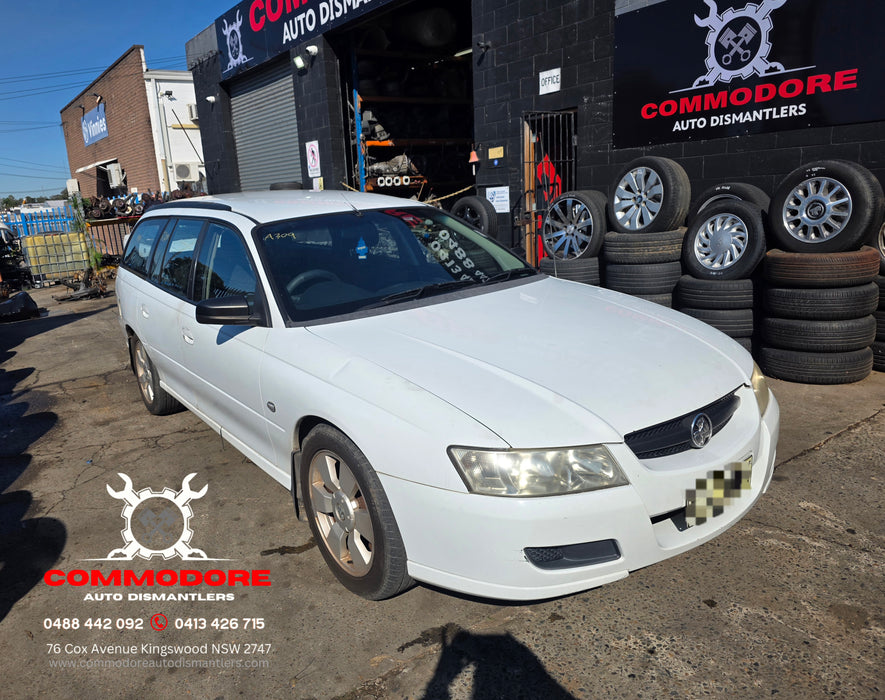 A309 - VZ Holden Commodore Executive Wagon V6, Auto 210,932kms Paint Code #679f Herron White