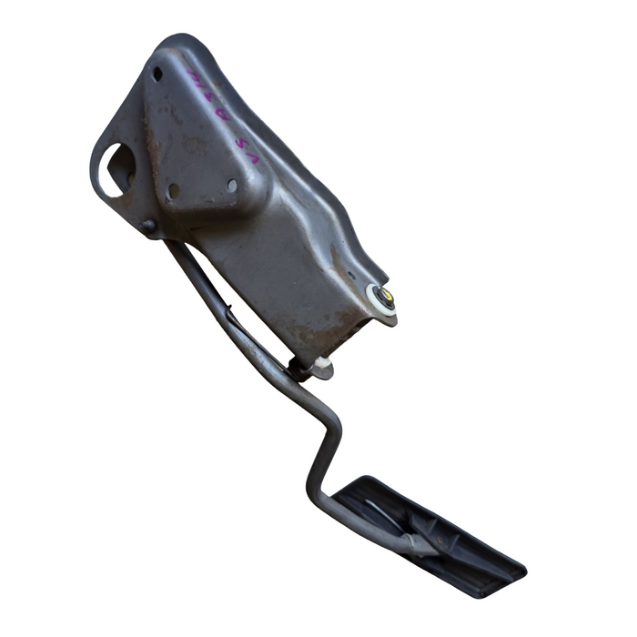 A314 - VS Holden Berlina - Accelerator Pedal V6 AUTO - GENUINE