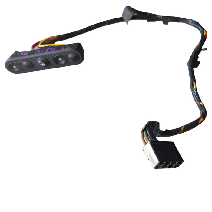 A314 - VS Holden Berlina - Driver's Side Power Window Switch w/ Child Lock - Long Loom