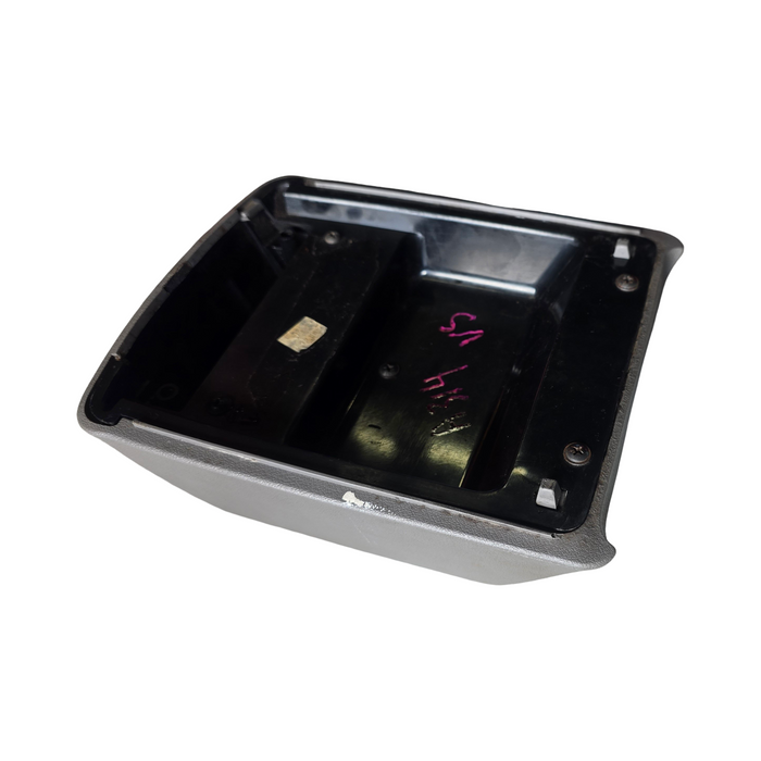 A314 - VS Holden Berlina - Centre Console Lid - TRIM #25i