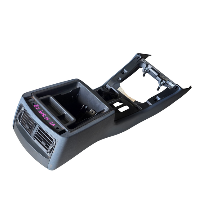 A314 - VS Holden Berlina - Centre Console w/ Rear Vents - TRIM #25i