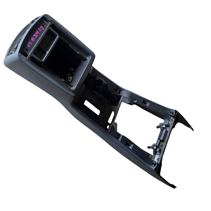 A314 - VS Holden Berlina - Centre Console w/ Rear Vents - TRIM #25i