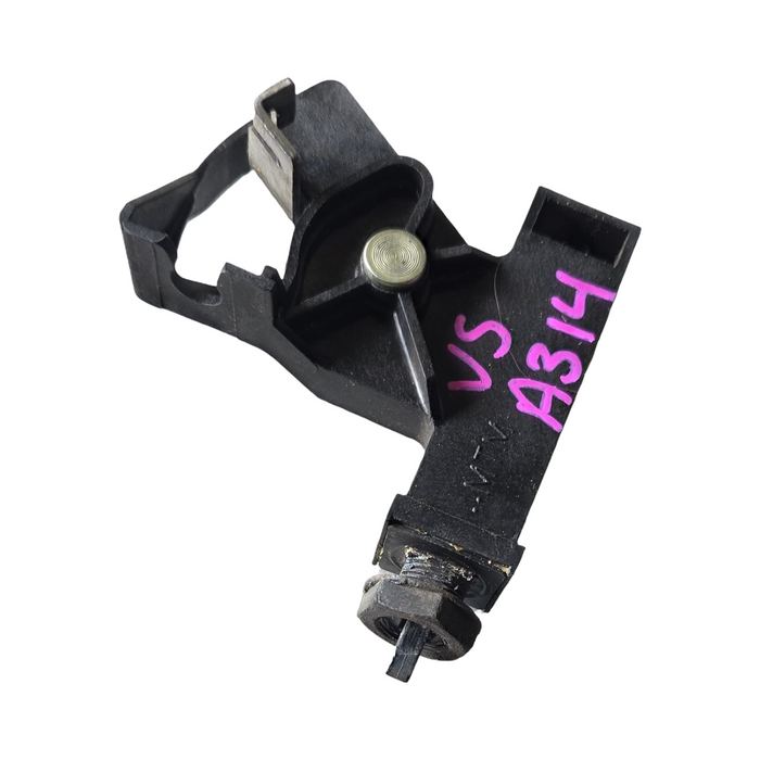 A314 - VS Holden Berlina - Fuel Flap Release Mechanism