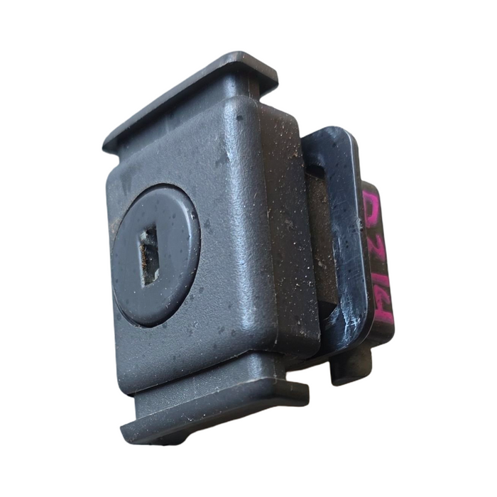 A314 - VS Holden Berlina - Glovebox Lock