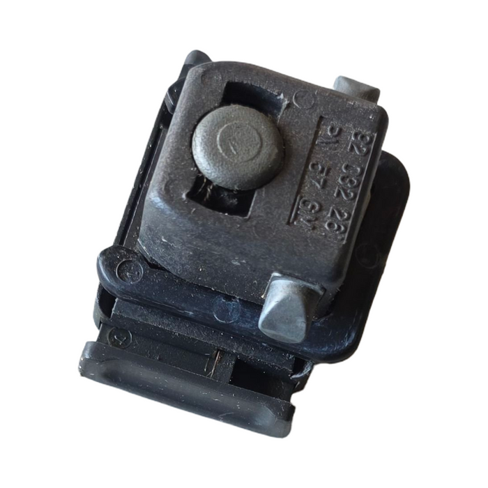 A314 - VS Holden Berlina - Glovebox Lock