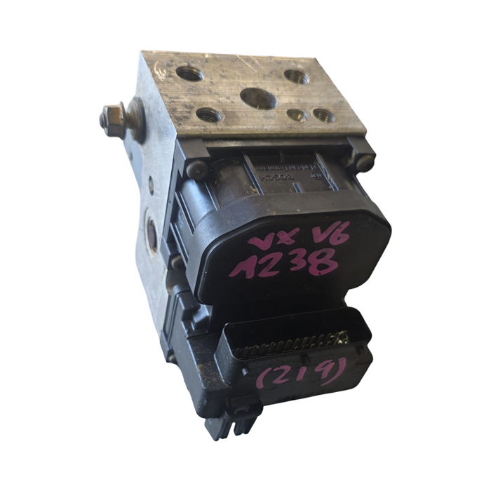 A238 - VX SII Holden Commodore V6 AUTO LN3 - ABS Module: 219