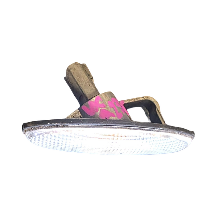 A238 - VX SII Holden Commodore SEDAN - Guard Blinker GENUINE (L/H - R/H COMPATIBLE) - CLEAR LENSE