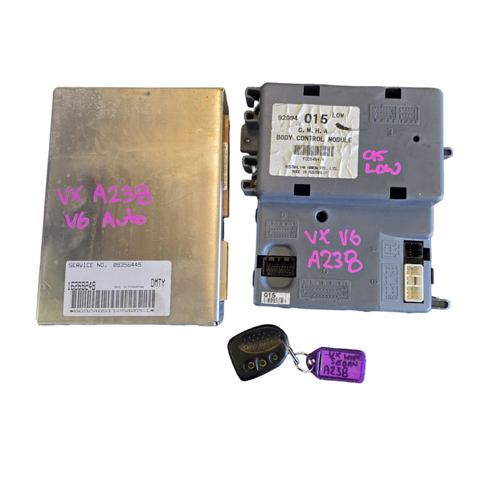 A238 - VX SII Holden Commodore - Computer set (BCM)  P/N: 015 LOW / (ECU) S/N: 09356445 w/ Fob