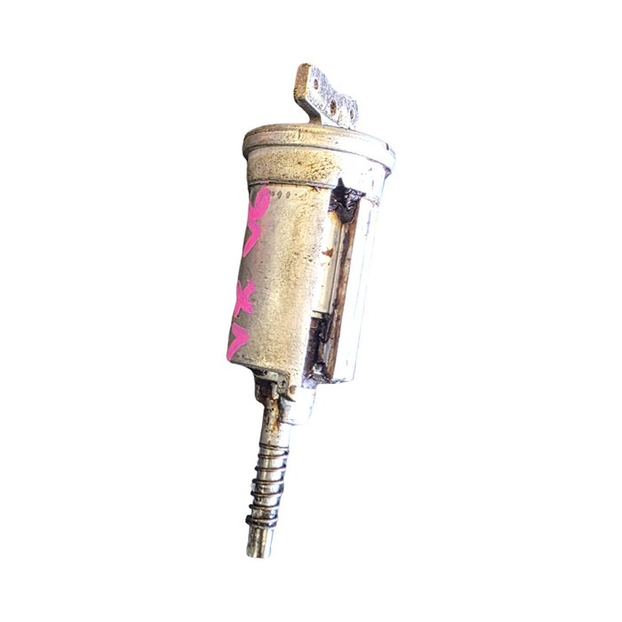 A238 - VX SII Holden Commodore SEDAN - Ignition Barrel w/ Key