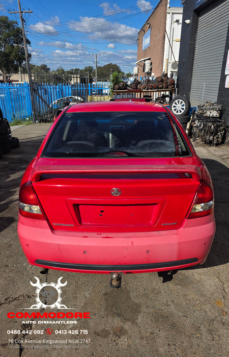A316 - VZ Holden Commodore Sedan, Auto 512,XXXkms Paint Code #687F Sting Red