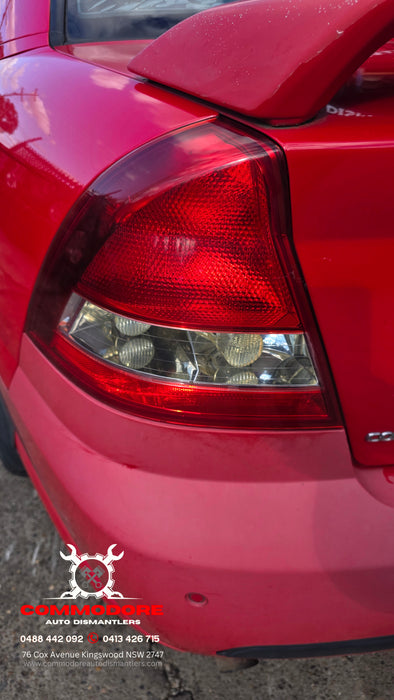 A316 - VZ Holden Commodore Sedan, Auto 512,XXXkms Paint Code #687F Sting Red