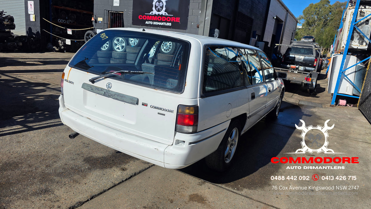A317 - VS Holden Commodore Wagon Sedan, Auto 71,XXXkms Paint Code #J064 Herron White