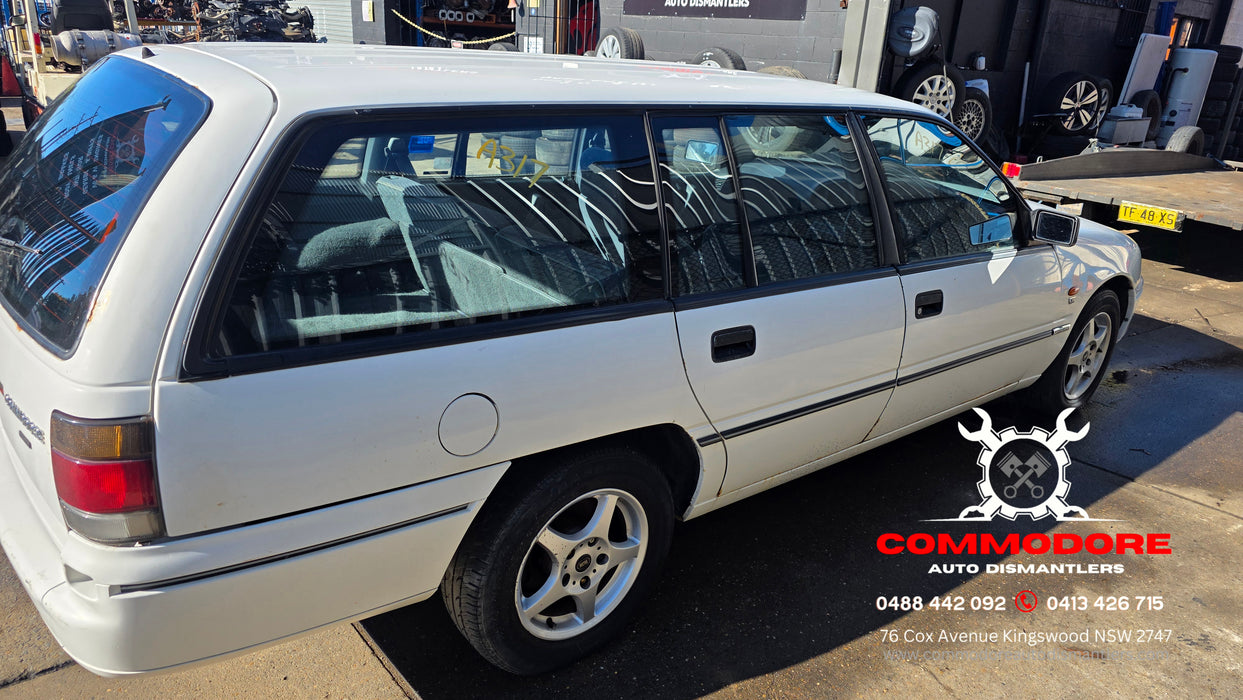 A317 - VS Holden Commodore Wagon Sedan, Auto 71,XXXkms Paint Code #J064 Herron White