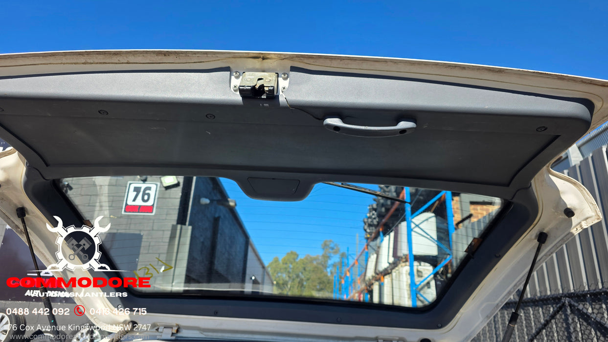 A317 - VS Holden Commodore Wagon Sedan, Auto 71,XXXkms Paint Code #J064 Herron White