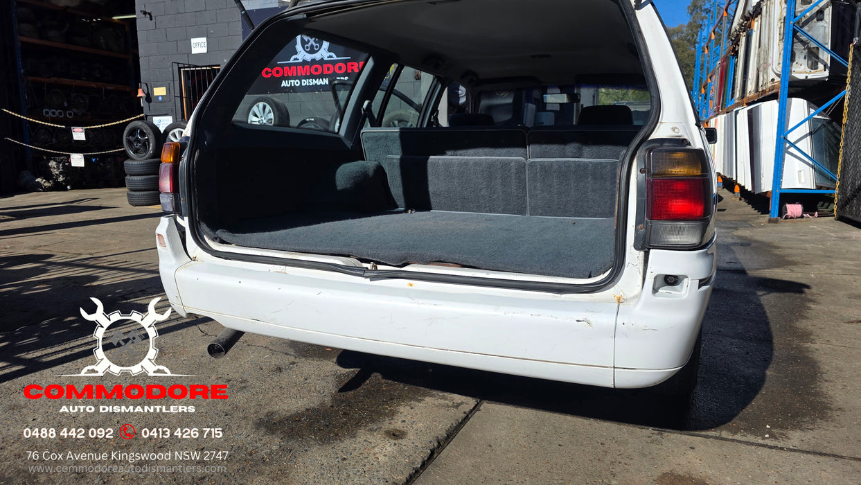 A317 - VS Holden Commodore Wagon Sedan, Auto 71,XXXkms Paint Code #J064 Herron White