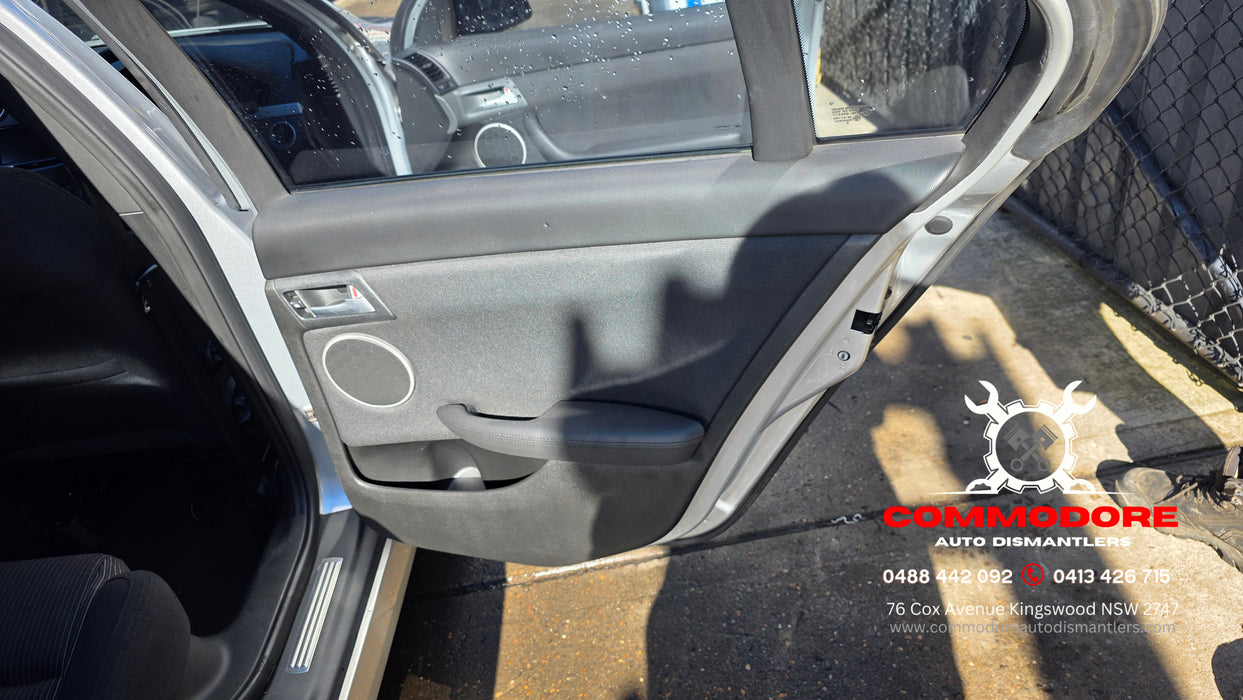 A318 - VE Holden Commodore Sedan, Auto 244,XXXkms Paint Code #636R Nitrate Silver