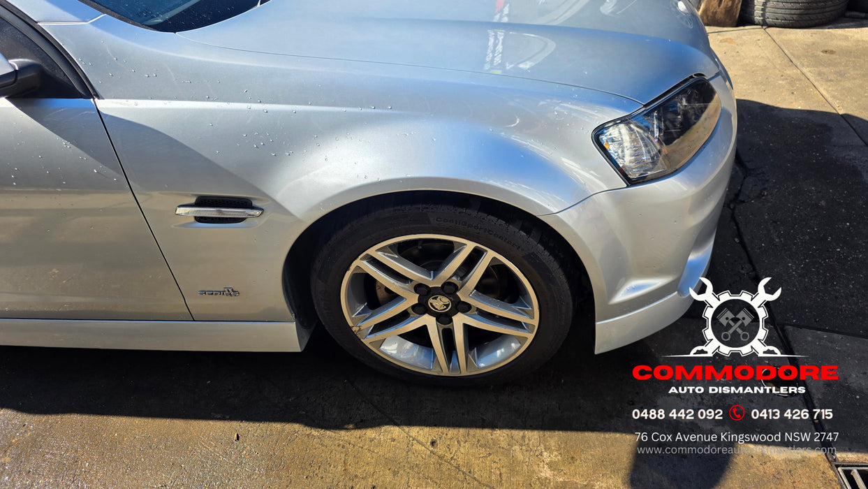 a318 - VE SV6 Holden Commodore Sedan - Bonnet Paint Code 636R