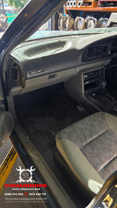 EX001 - VR Holden Commodore Wagon - Dash Facia w/ Glovebox & Lower Dash Fuse Panel