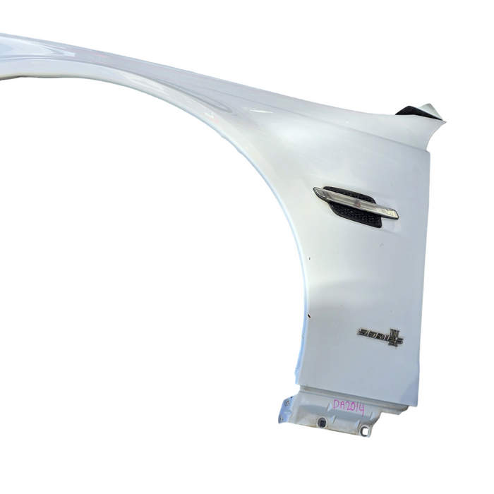 Da2014 - VE Holden Commodore - Passenger's Front Guard with Series II Badge - Heron White #J073