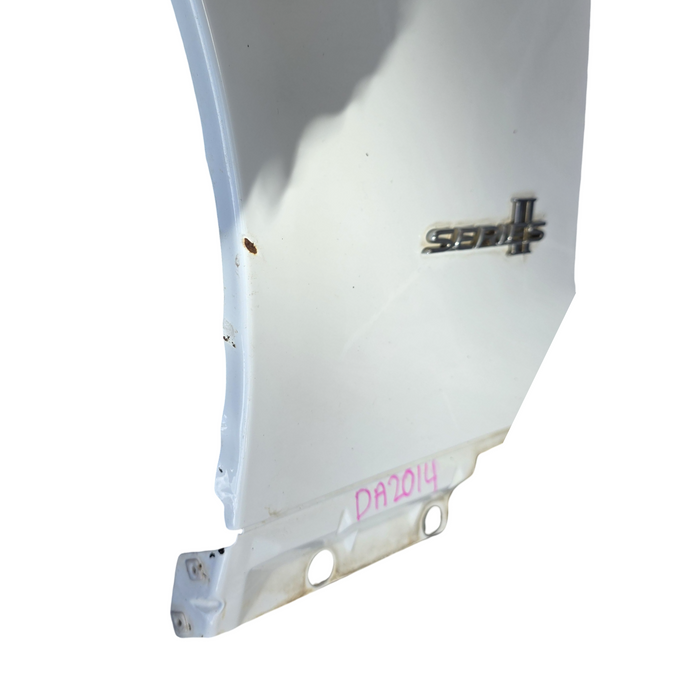 Da2014 - VE Holden Commodore - Passenger's Front Guard with Series II Badge - Heron White #J073