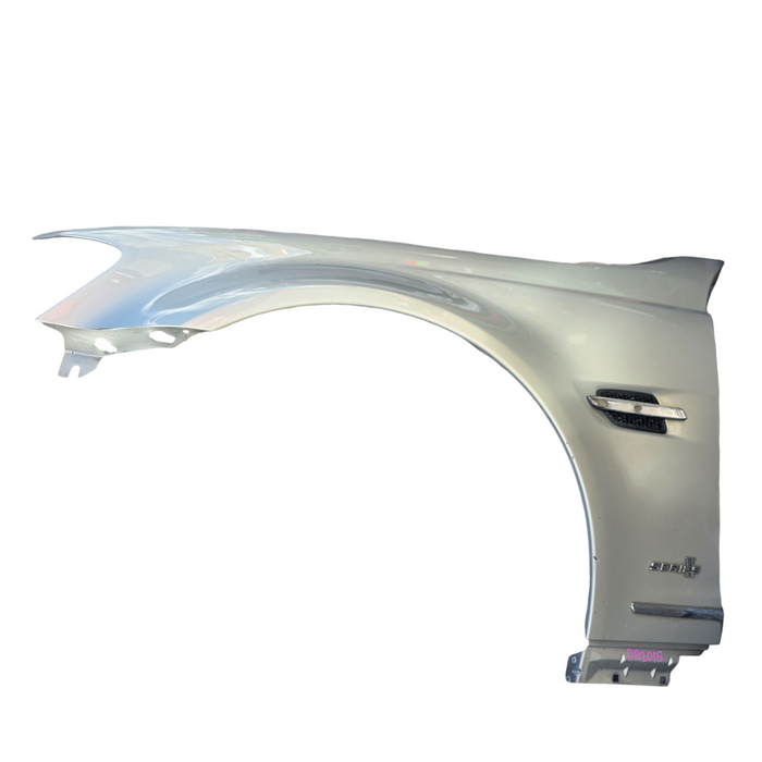 Da2015 - VE Holden Calais with Series II Badge - Passenger Front Guard -Silvery Pearl Colour