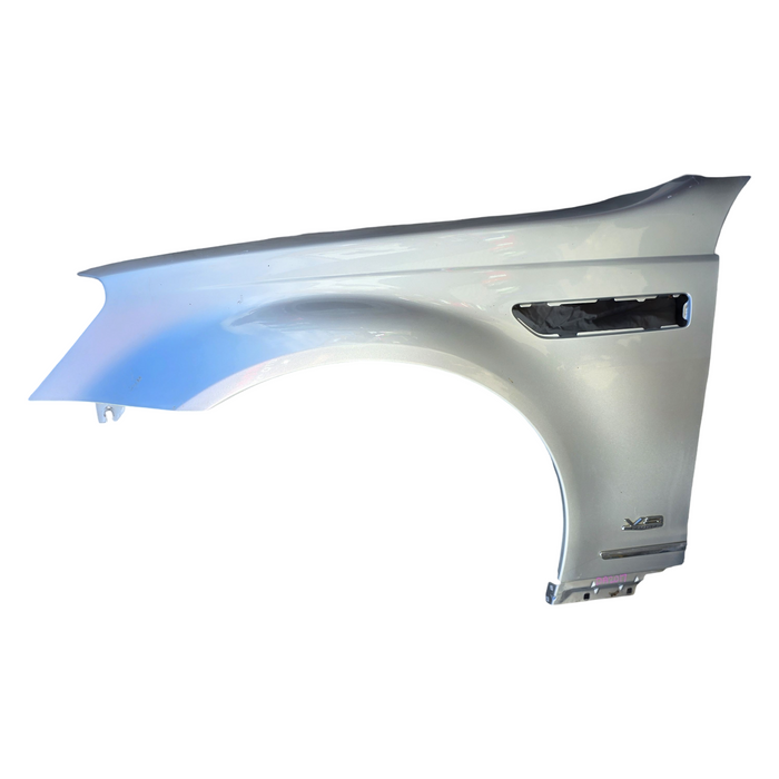 Da2017 - WM/WN Holden Statesman / Caprice- Passenger Front Guard with chrome trim - Nitrate Silver #636R