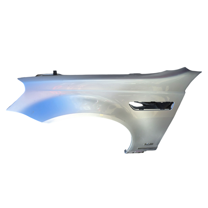 Da2017 - WM/WN Holden Statesman / Caprice- Passenger Front Guard with chrome trim - Nitrate Silver #636R