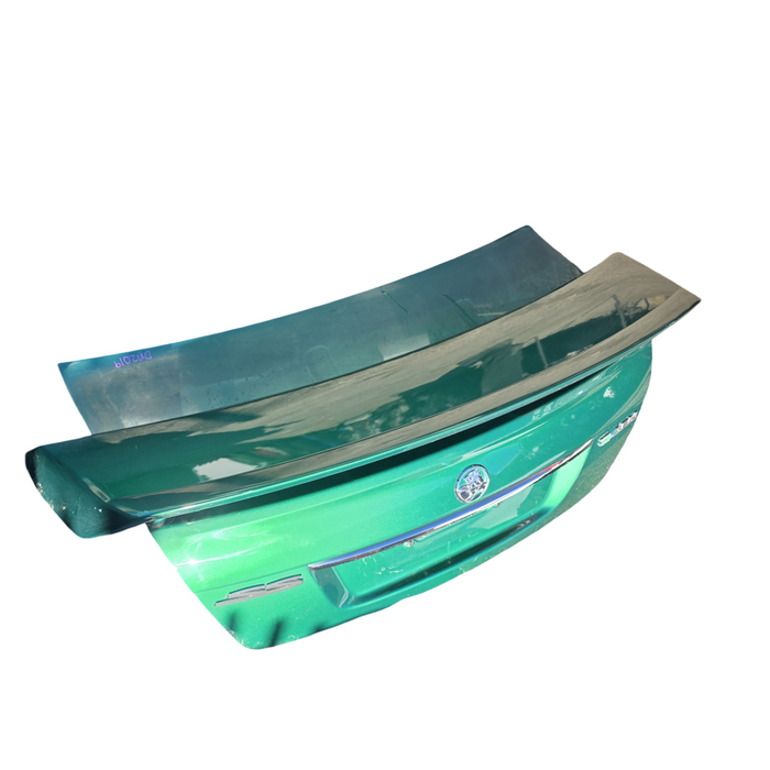 Da2019 - VE Holden Commodore - Bootlid w/ Wing, "SS" Badges Chrome Trim - Poison Ivy #746S