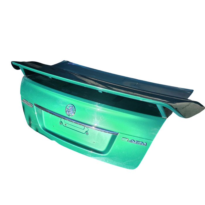 Da2019 - VE Holden Commodore - Bootlid w/ Wing, "SS" Badges Chrome Trim - Poison Ivy #746S