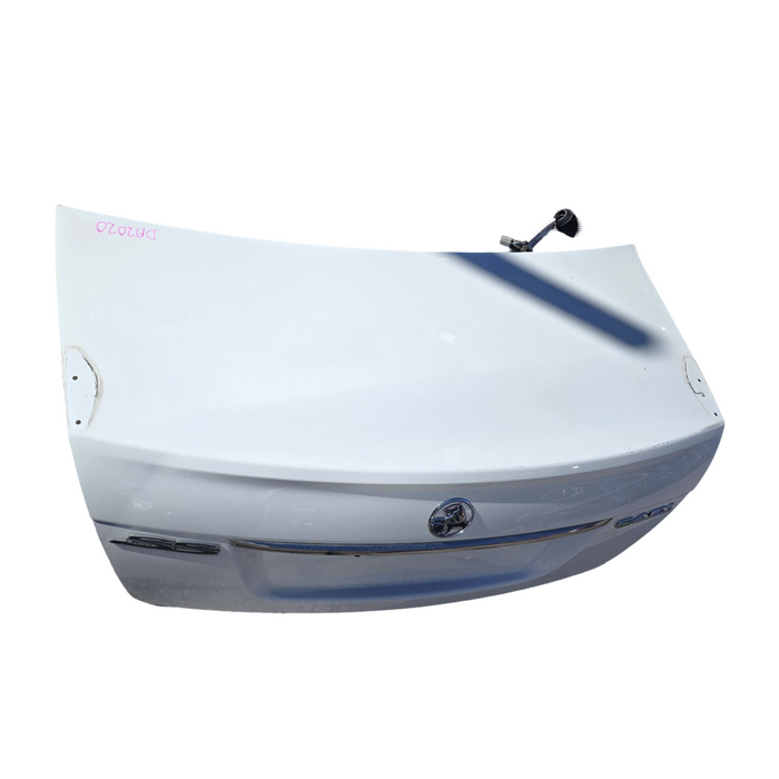Da2020 - VE Holden Commodore -  Bootlid w/ "SS" Badges & Chrome Trim - Herron White #J073