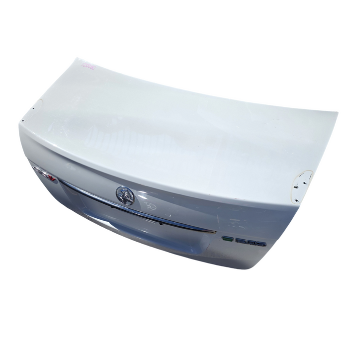 Da2021 - VE Holden Commodore -  Bootlid w/ "SSV" Badges & Chrome Trim - Herron White #J073