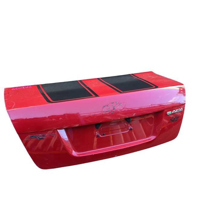 Da2030 - VE Holden Commodore Sedan -  Bootlid w/ Black Decal Sticker - Sting Red #687F
