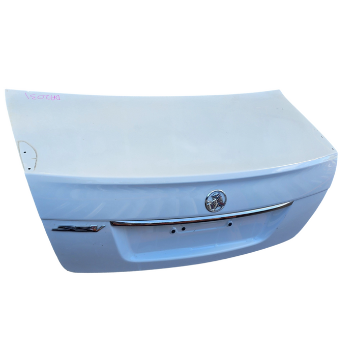 Da2031 - VE Holden Commodore -  Bootlid w/ "SSV" Badges & Chrome Trim - Herron White #J073