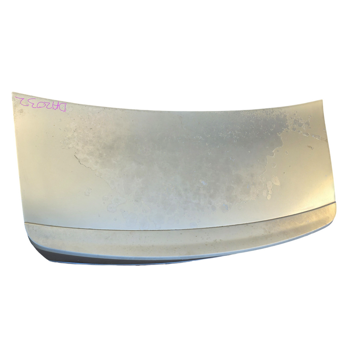 Da2032 - WM/WN Holden Caprice/Statesman -  Bootlid w/ Badges & Chrome Trim - Silvery Pearl Colour