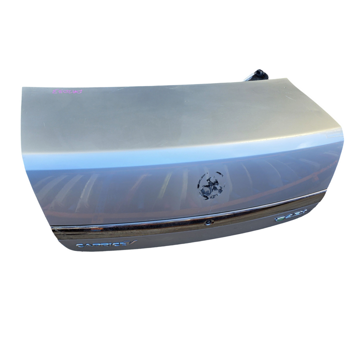 Da2033 - WM/WN Holden Caprice/Statesman -  Bootlid w/ "CAPRICE V" Badges & Chrome Trim - Nitrate Silver #636R