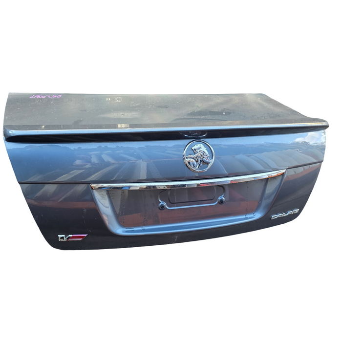 Da2037 - VE Holden Calais V Sedan -  Bootlid with Bobtail Badges & Chrome Trim - Prussian Steel #102X